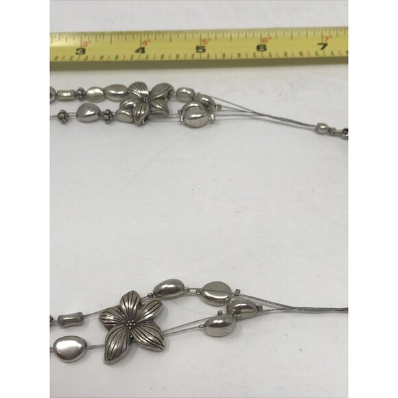 CHICO'S Necklace Silver Tone Beads Flower Floral Embossed Floating - Picture 6 of 12